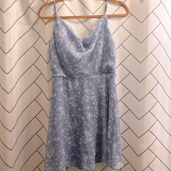 Light Blue Scoop Neck Dress, Willow Brand (Nordstrom Trunk Club). Size Medium. - Picture 1 of 2